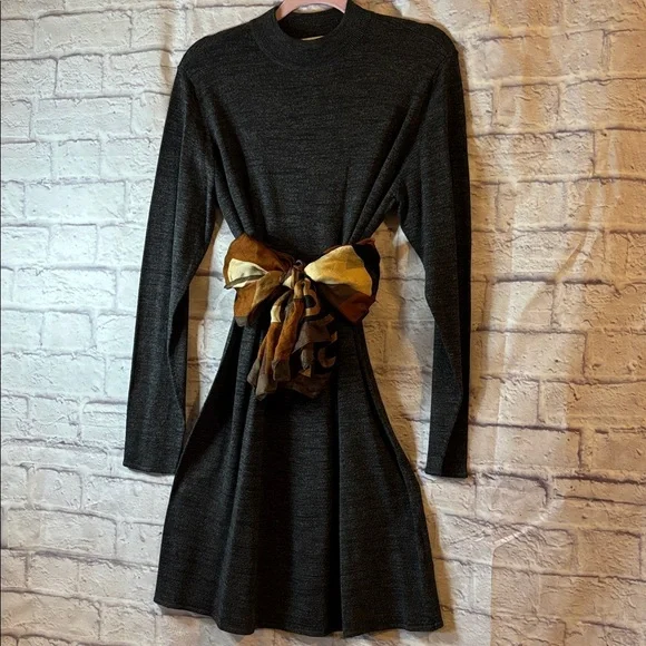 🔵SOLD😊👍 H&M Mock Neck Deep Gray
Long Sleeve Knit Dress - Picture 2 of 13